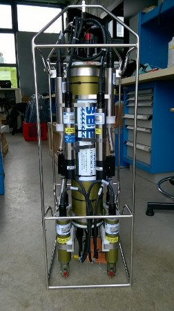 Vue d'une CTD Seabird montée horizontalement